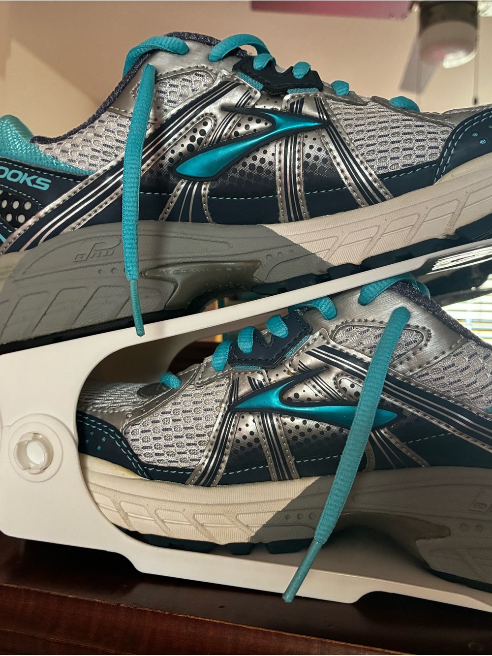 Brooks Silver Navy Teal Lace-Up Running Sneakers